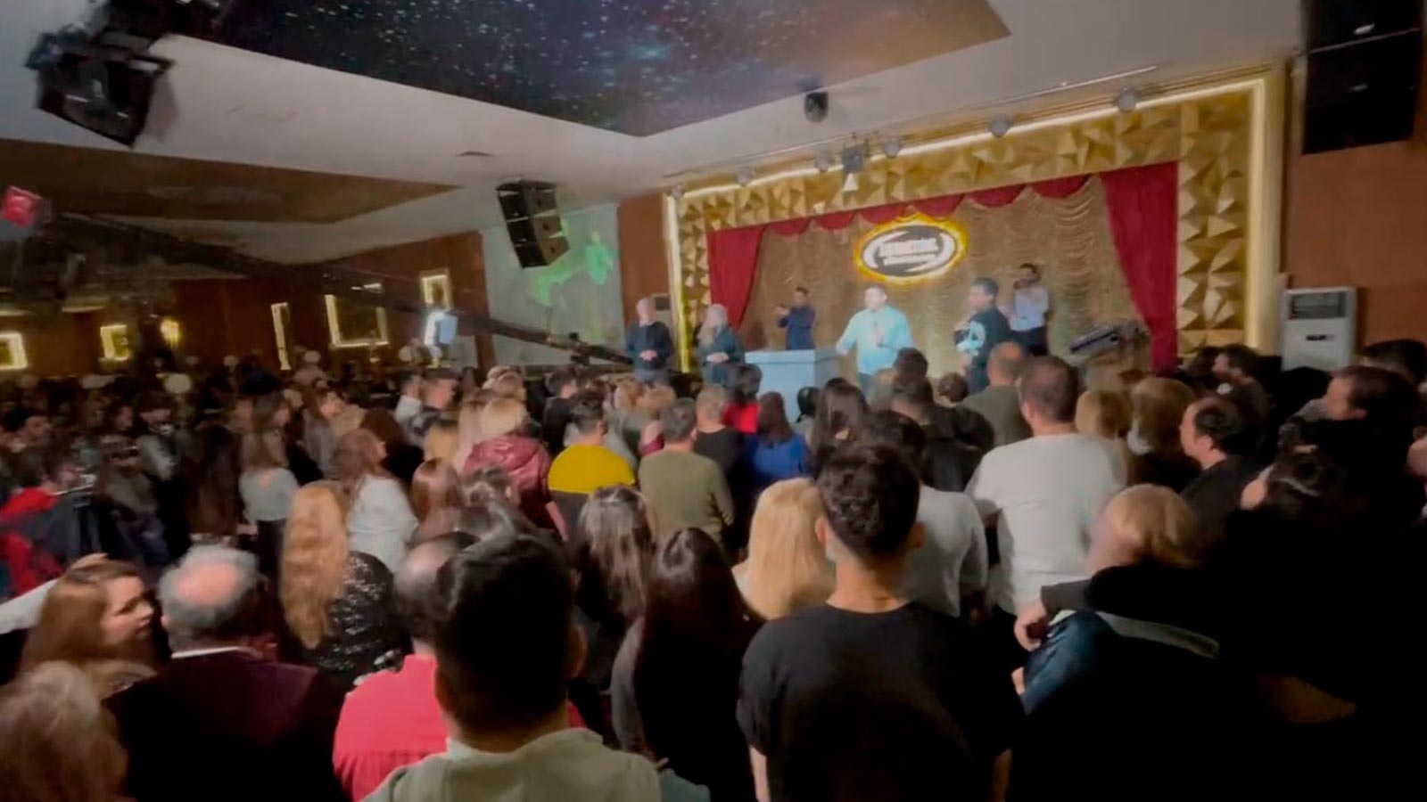 100 musulmanes se convierten a cristo