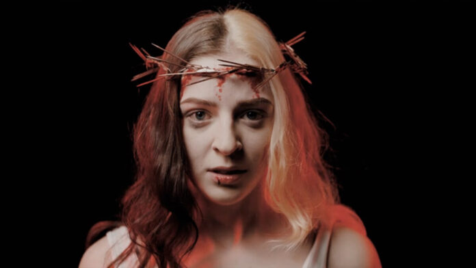 obra de teatro con un Jesús trans
