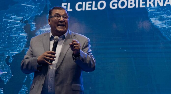 Nota de Gustavo Lara