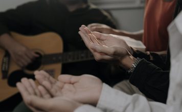 cantar-en-la-iglesia