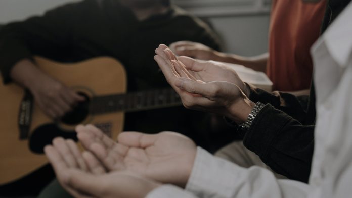 cantar-en-la-iglesia