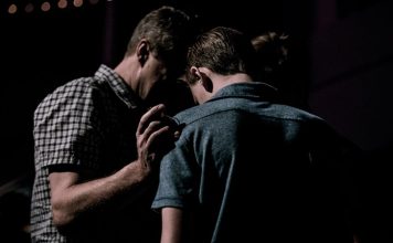 Más de 1500 iglesias de todo el mundo se unen para orar durante Halloween