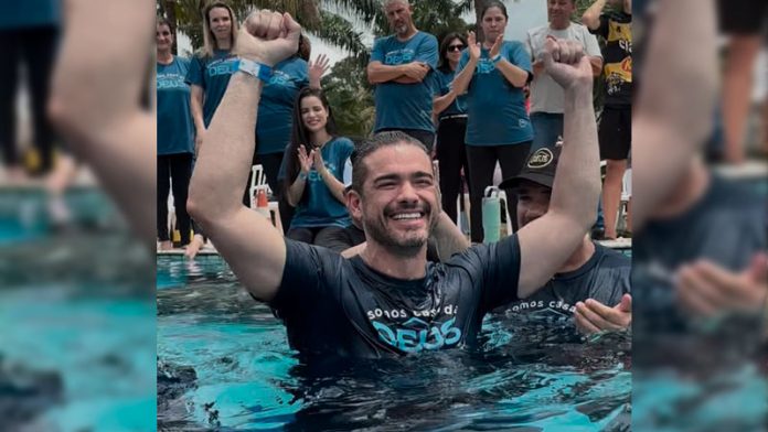 El actor de “Los Diez Mandamientos”, Sidney Sampaio, se bautiza y declara su fe en Cristo