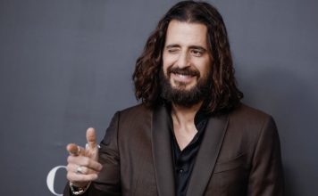 Jonathan Roumie revela cómo “The Chosen” llevó a ateos a la fe en Cristo