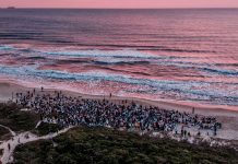 Más de 5.000 personas adoraron a Dios al amanecer en las playas de Brasil