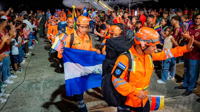 El Salvador mantendrá su misión humanitaria en Venezuela mientras continúen los rescates