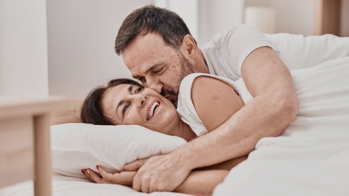 El buen sexo empieza fuera de la cama: por qué la conexión emocional es fundamental