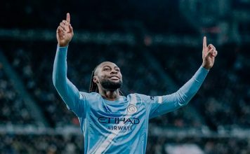 El futbolista Antoine Semenyo fortalece su fe en Cristo y ora junto a sus compañeros antes de los partidos