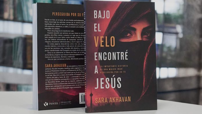 bajo-el-velo-encontre-a-jesus La historia de Sara Akhavan